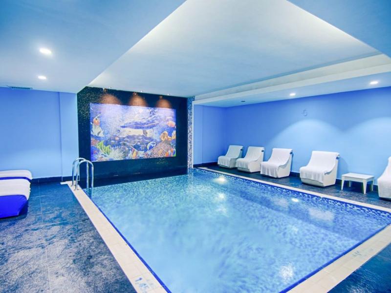 Ocean Blue High Class Hotel