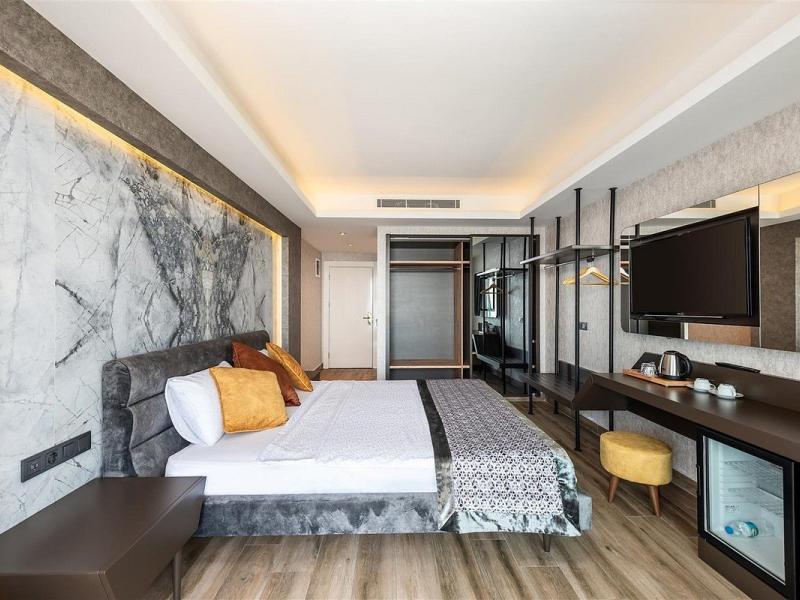 Elite Luxury Suite & Spa Hotel