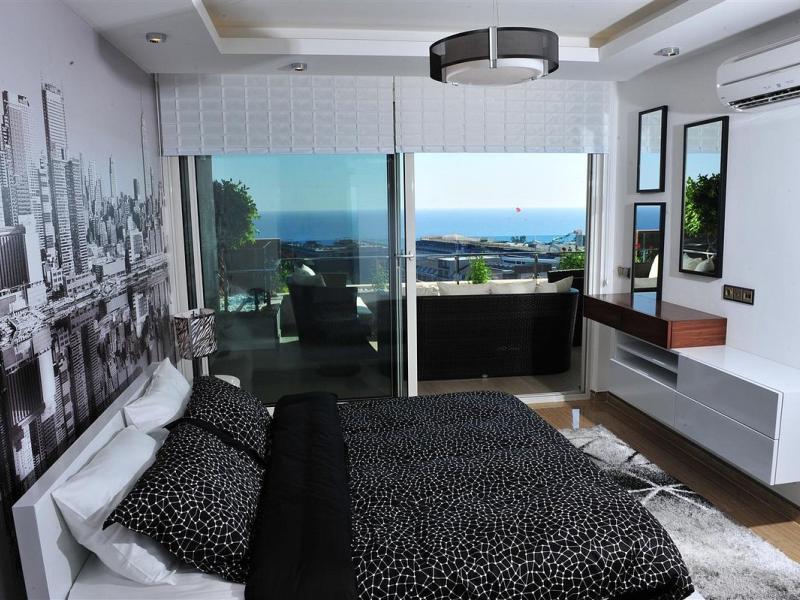 Elite Luxury Suite & Spa Hotel