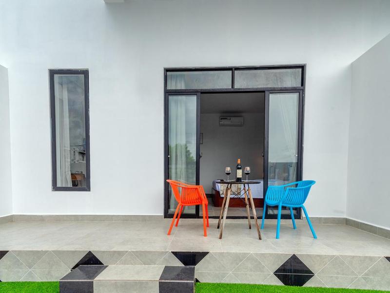 Phoenix Sea View Hotel