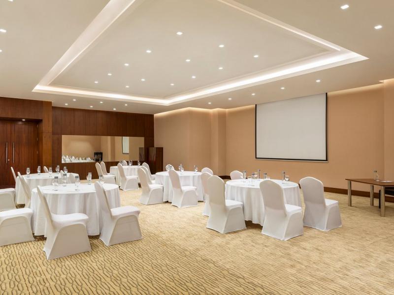 Radisson Hotel Muscat Panorama