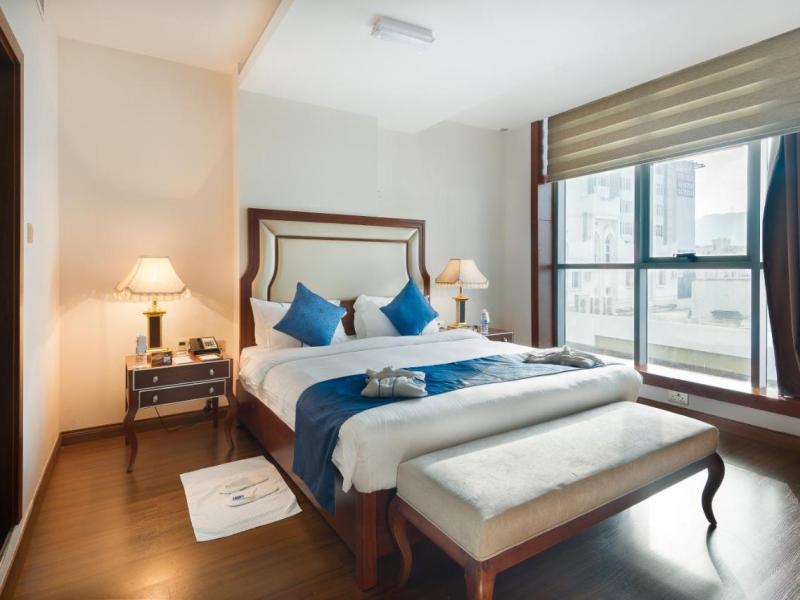 Golden Tulip Headington Ruwi