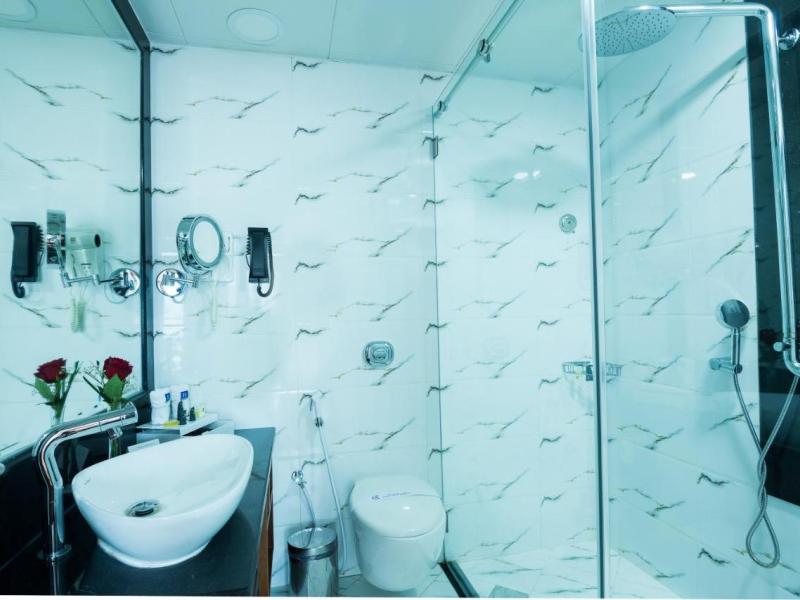 Golden Tulip Headington Ruwi