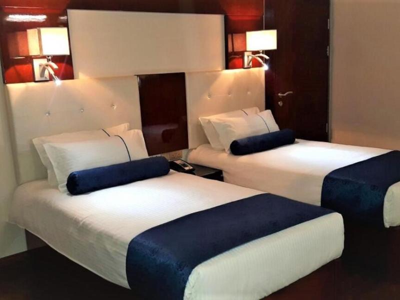 Golden Tulip Headington Ruwi