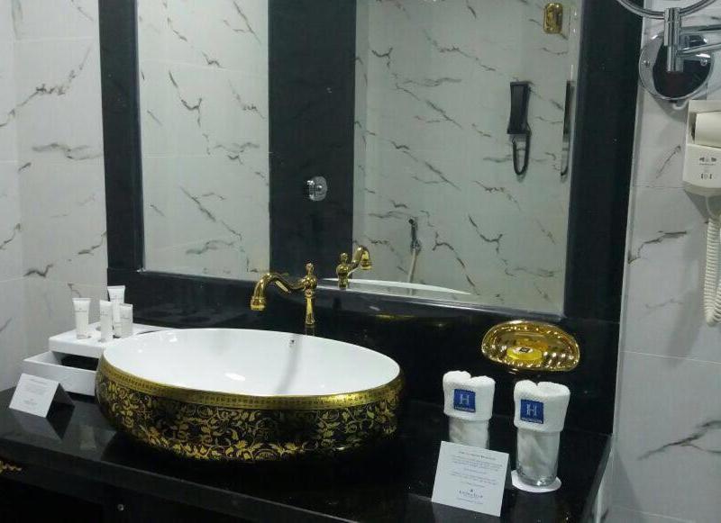 Golden Tulip Headington Ruwi