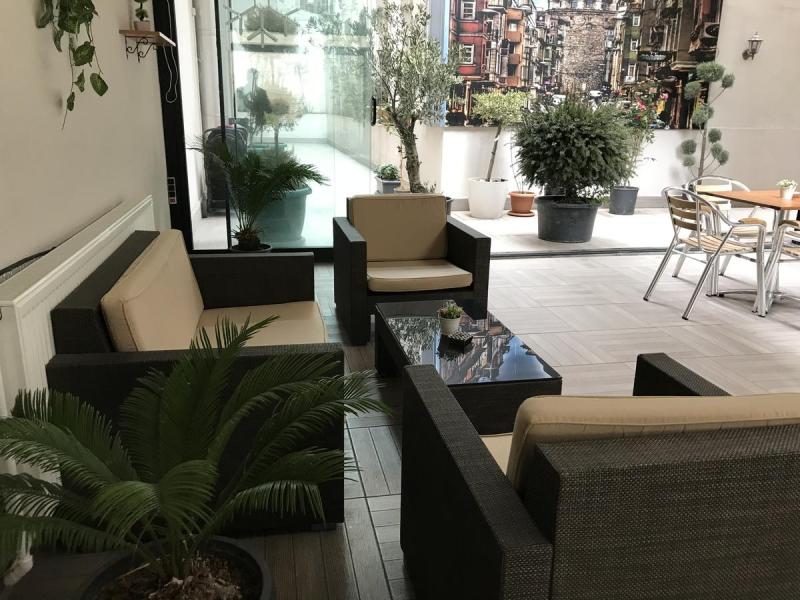 Niconya Port Suites & Hotel