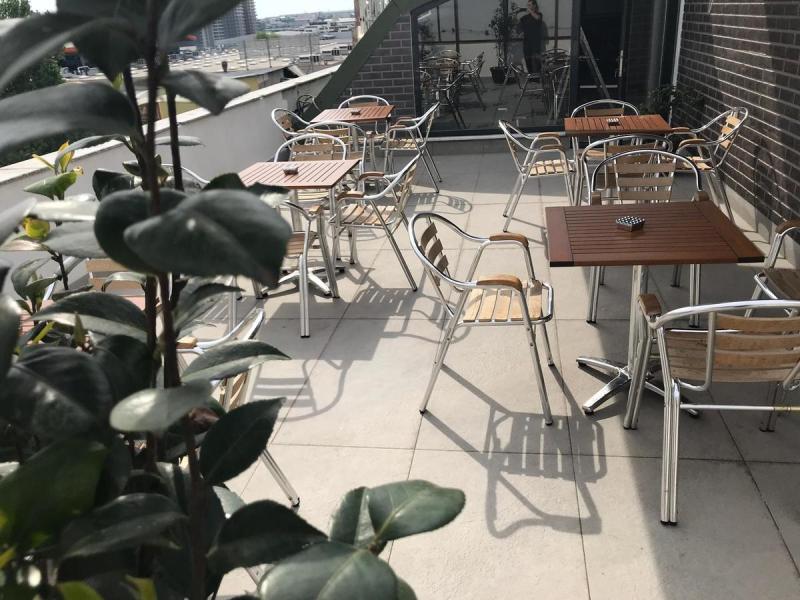 Niconya Port Suites & Hotel