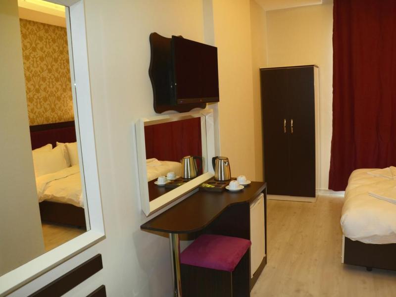 Niconya Port Suites & Hotel