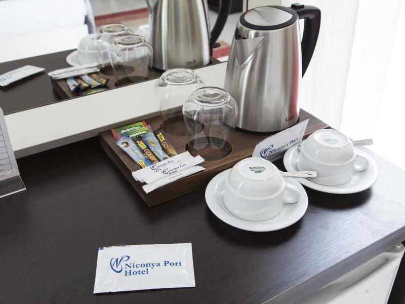 Niconya Port Suites & Hotel