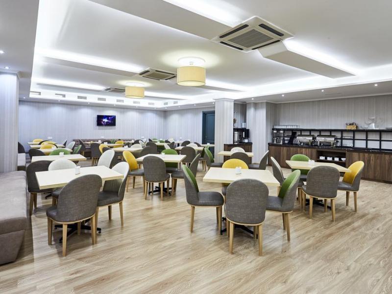 Green Tower Hotel
