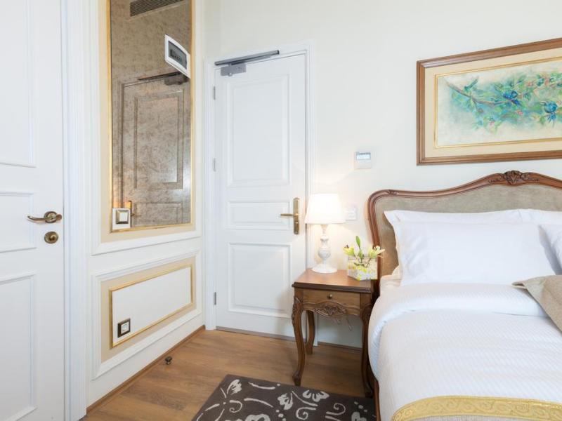 Hotel Pera Parma