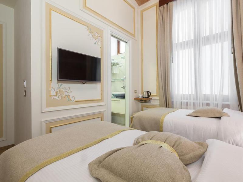 Hotel Pera Parma