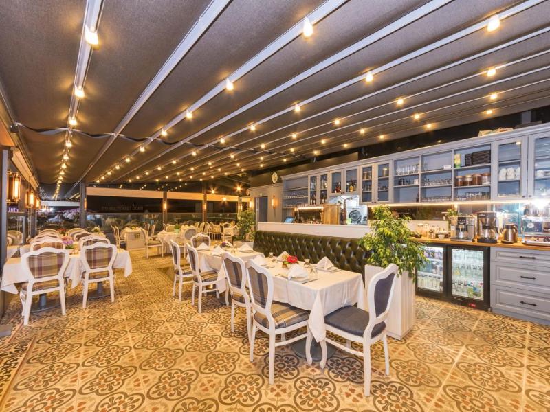 Alpek Hotel