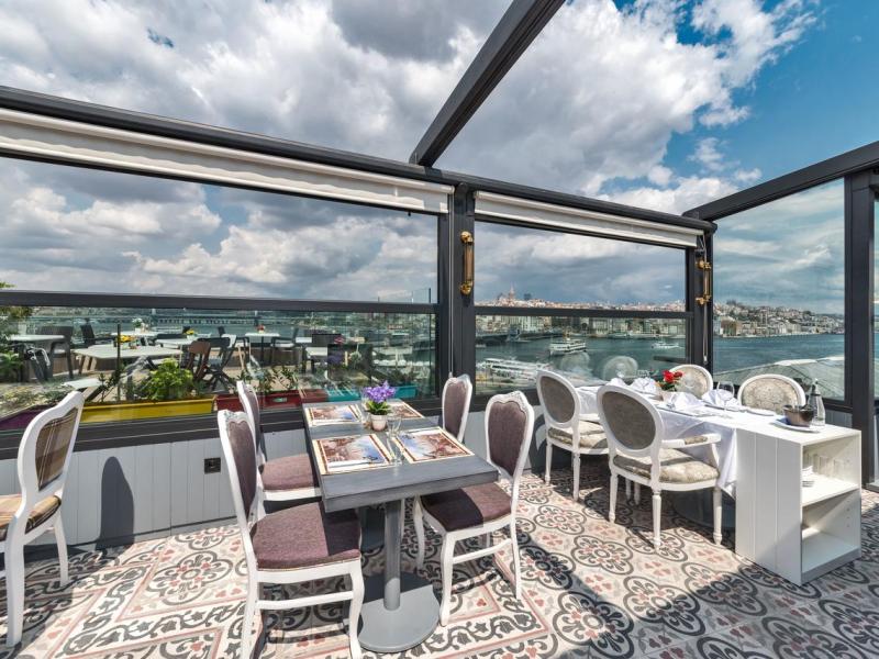 Alpek Hotel