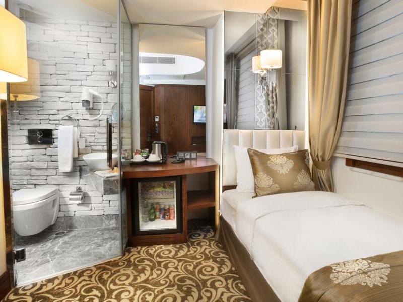 Pera Center Hotel