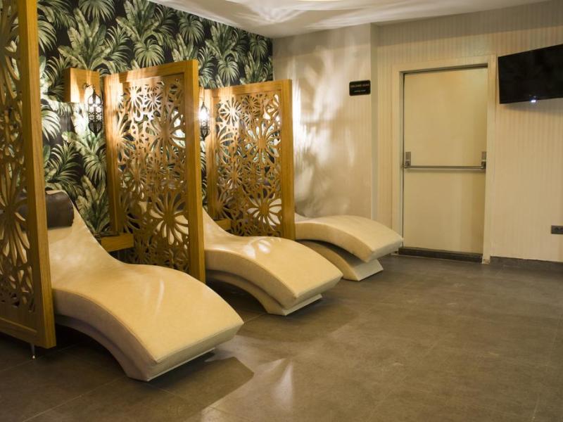 Vespia Hotel