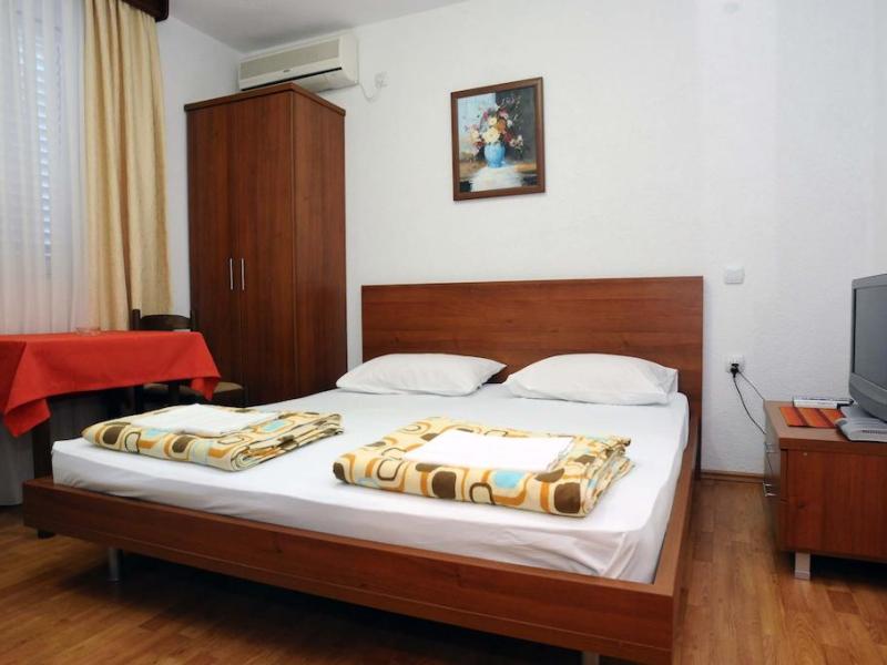 Apartments Orange Boreta