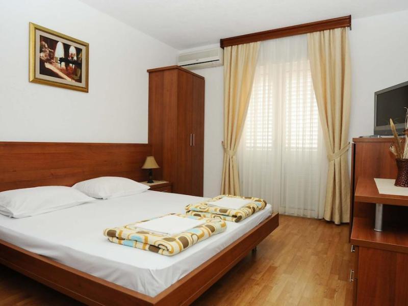 Apartments Orange Boreta