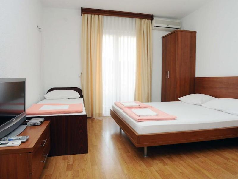 Apartments Orange Boreta