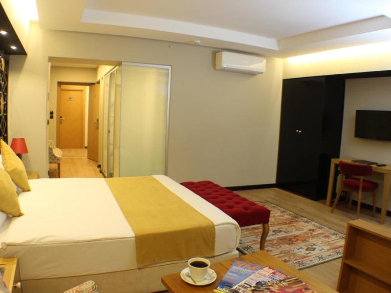 VVR Hotel