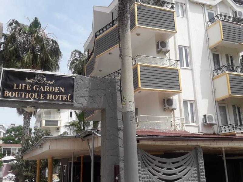 Life Garden Hotel