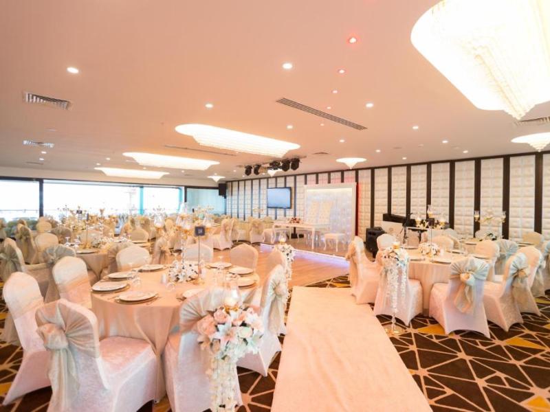 The Grand Mira Hotel