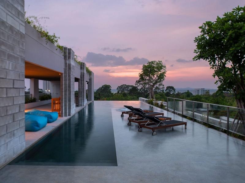 Cross Pattaya Oceanphere