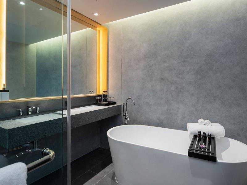 Cross Pattaya Oceanphere