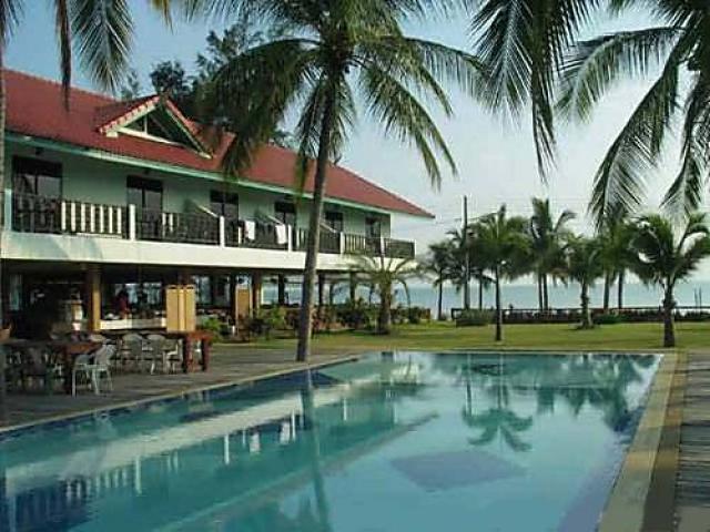 Dolphin Bay Resort