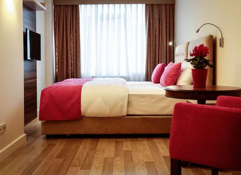 Melek Hotels Moda
