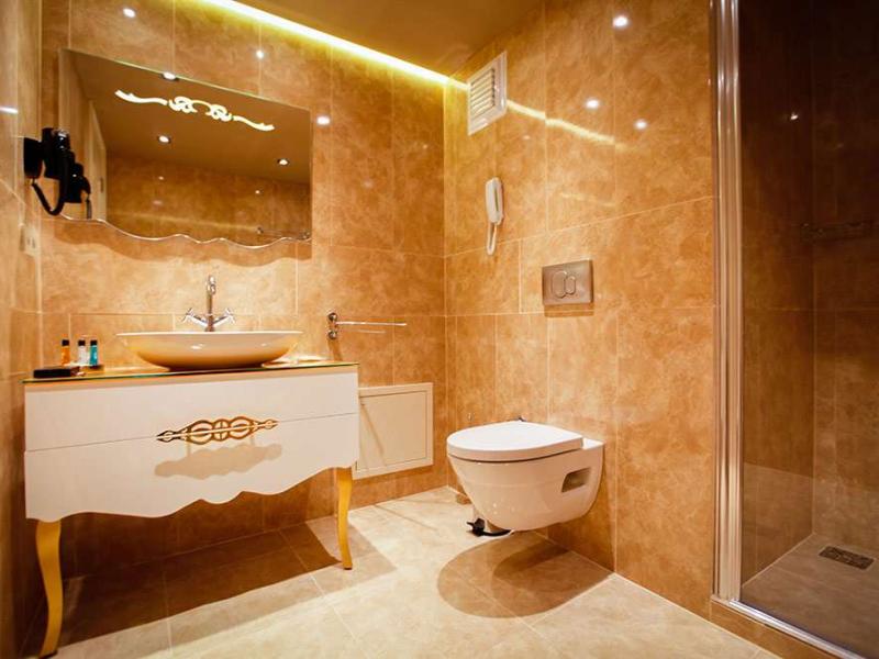 Melek Hotels Moda