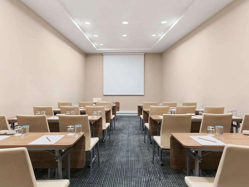Ramada Encore Istanbul Kartal