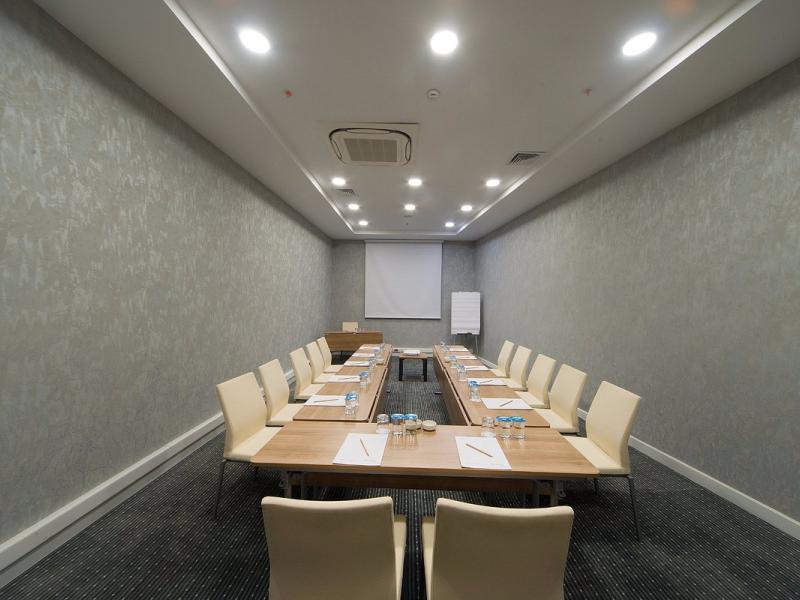 Ramada Encore Istanbul Kartal