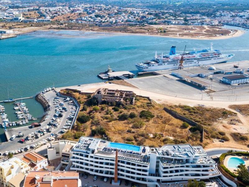 Jupiter Marina Hotel - Couples & Spa