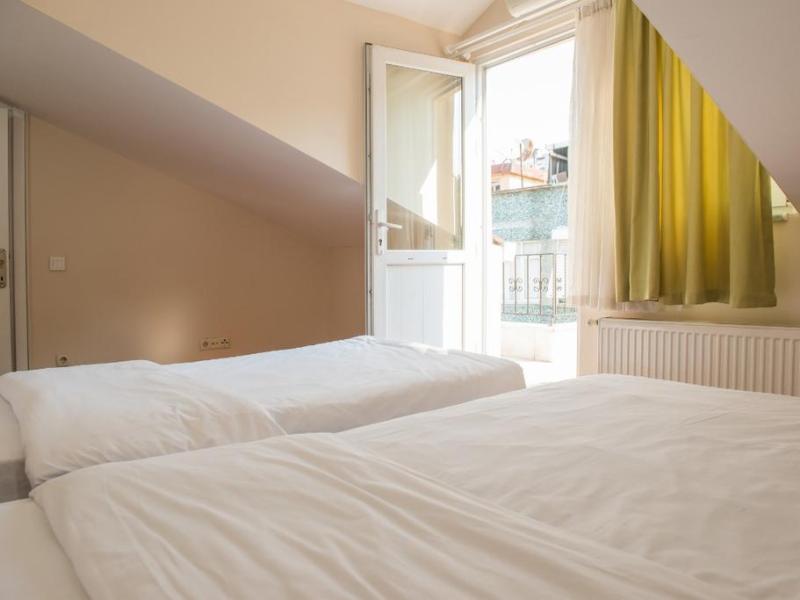 Dualis Hotel