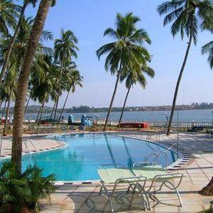 Dolphin Bay Resort