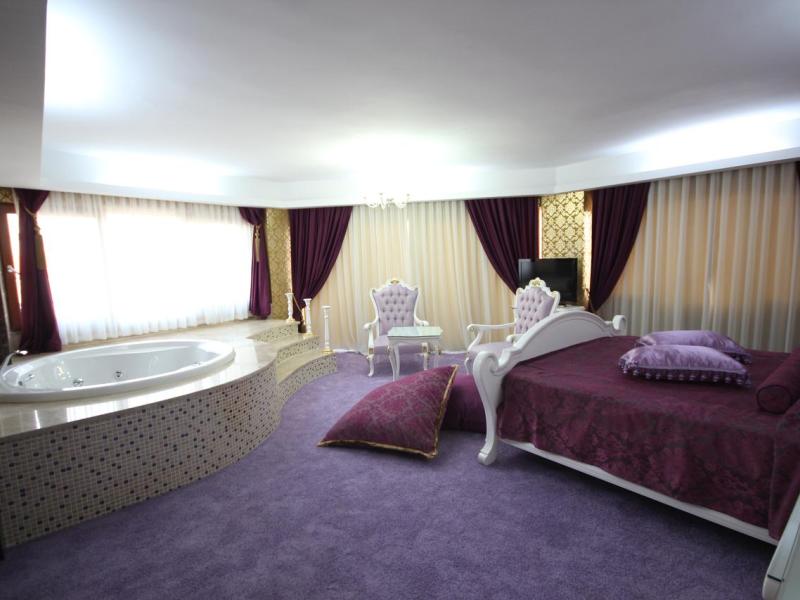 Grand Corner Boutique Hotel