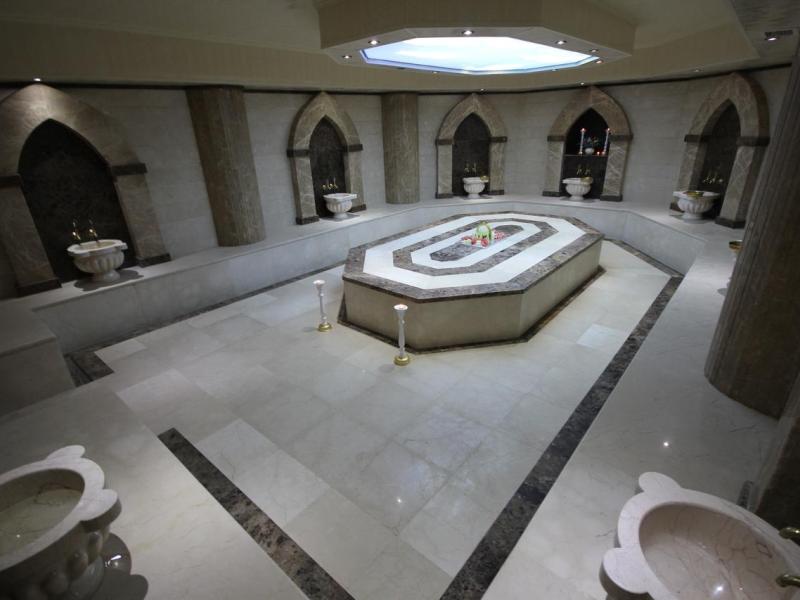 Grand Corner Boutique Hotel