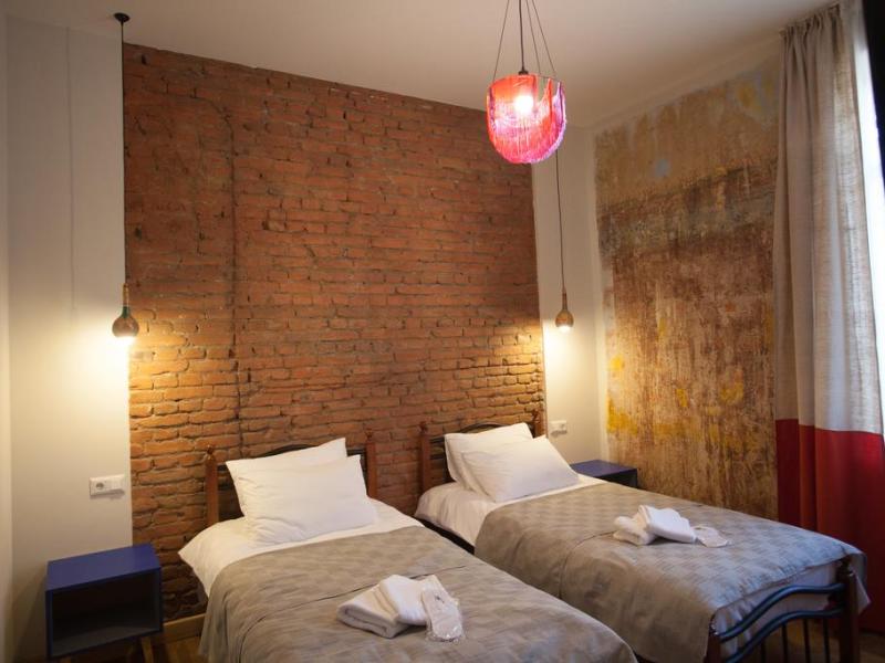 Bricks Room Hotel (Giorgi Akhvlediani)