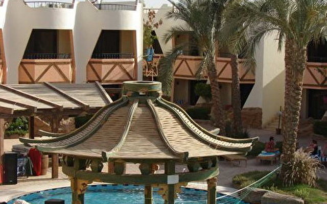 Dolphina Country Club 