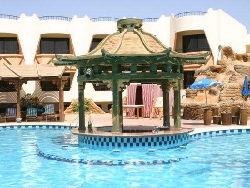 Dolphina Country Club 