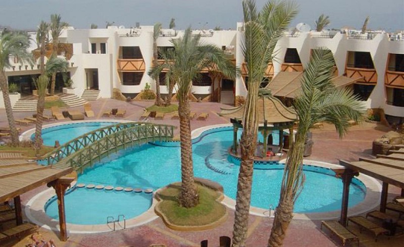 Dolphina Country Club 