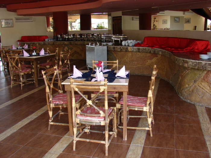 Dolphina Country Club 