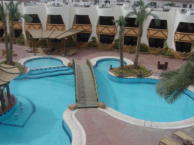 Dolphina Country Club 