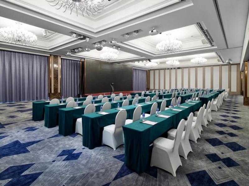Evergreen Laurel Hotel