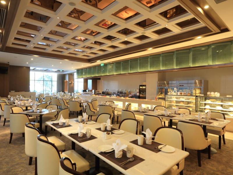 Evergreen Laurel Hotel