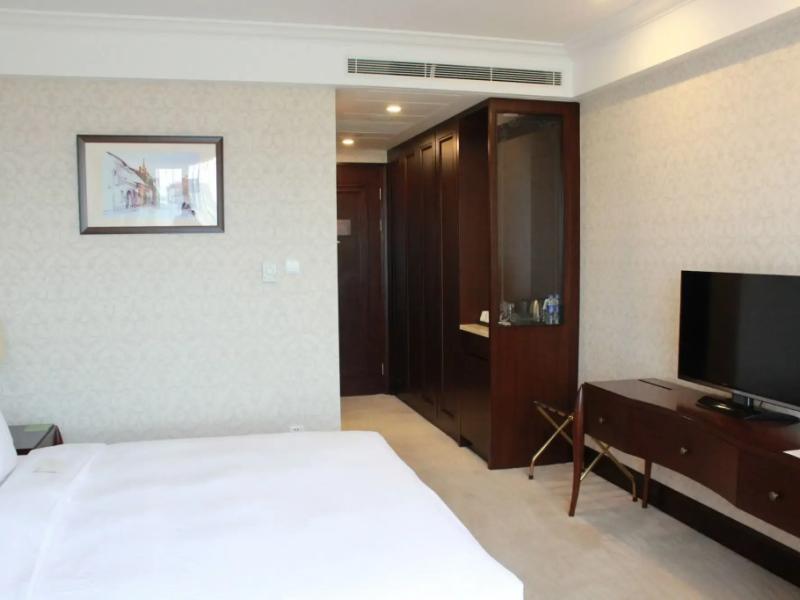 Evergreen Laurel Hotel