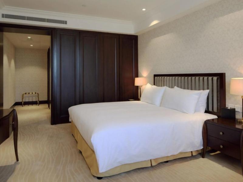 Evergreen Laurel Hotel