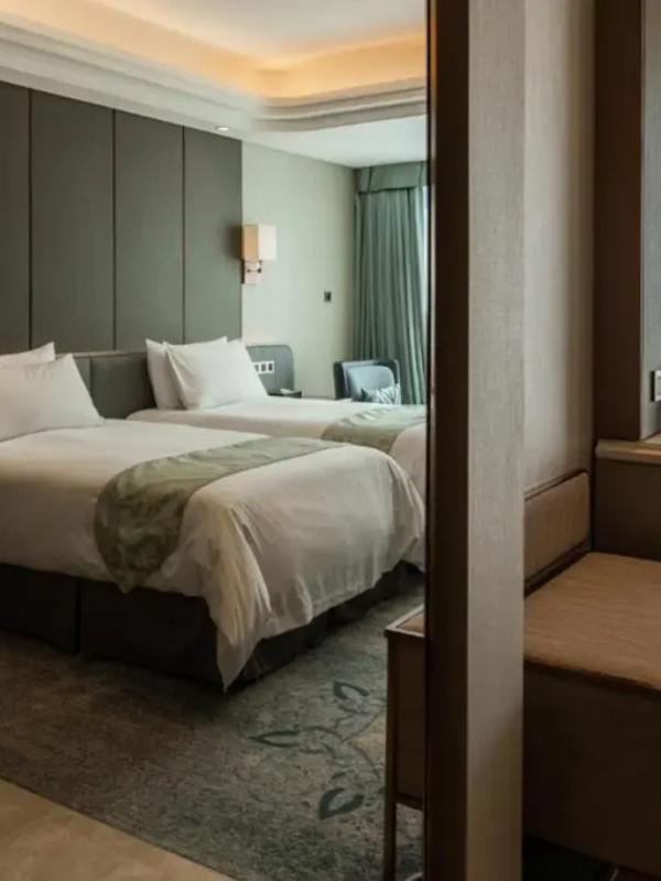 Oriental Riverside Bund View Hotel