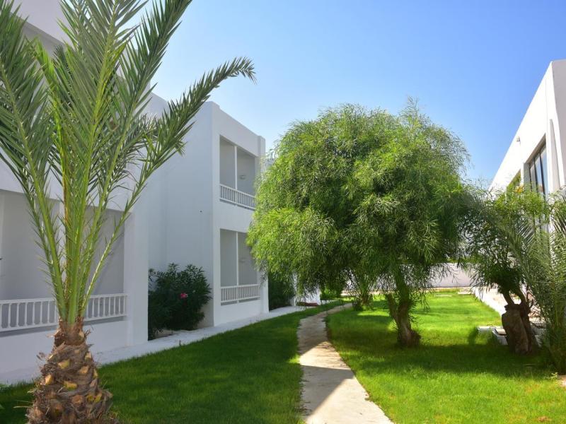 Checkin Bakour Beach